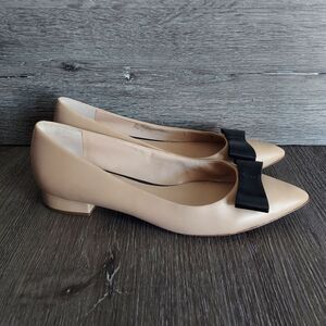 Banana Republic Carter Bow Flat - Pointed Toe - Size 9.5